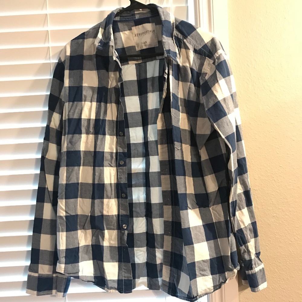 Aeropostale Long Sleeve Button Down Shirt